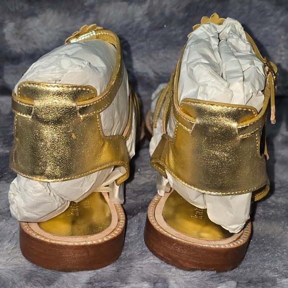 NWB Kate Spade New York Sadia Gold Metallic Nappa Flower Gladiator Sandal 7.5 - Picture 3 of 8